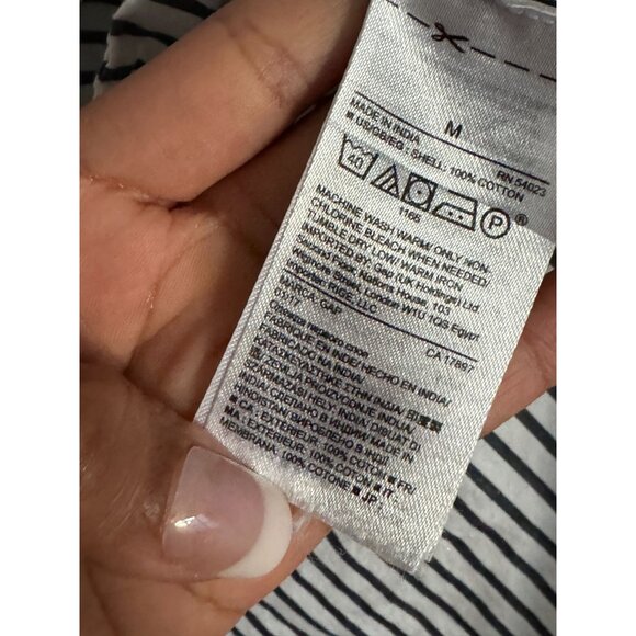 GAP Women’s White Blue Striped Cotton Crochet Popover Shirt Tunic Top MEDIUM/ L2 - Picture 4 of 8